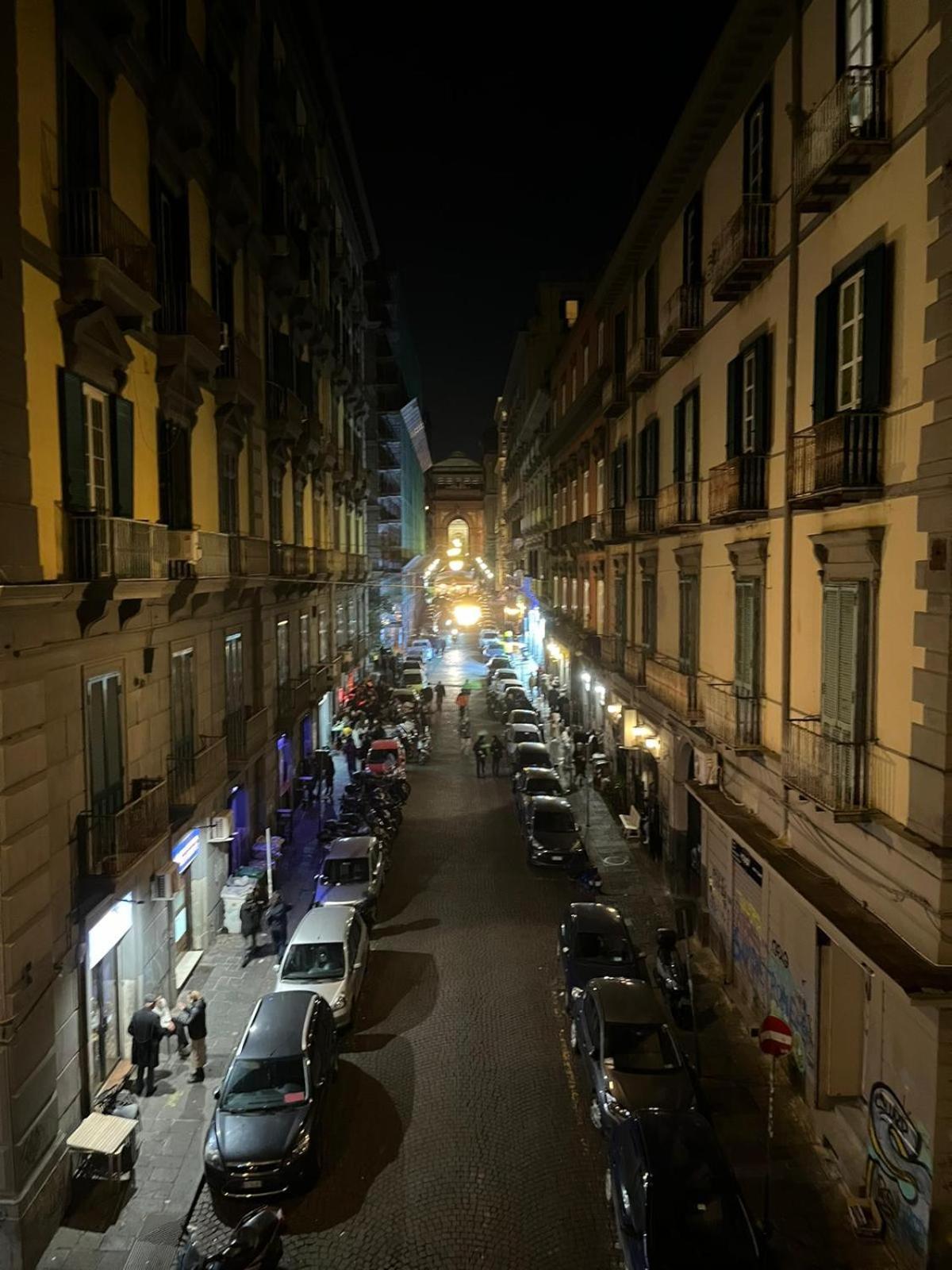 La Bellini 67 * Naples